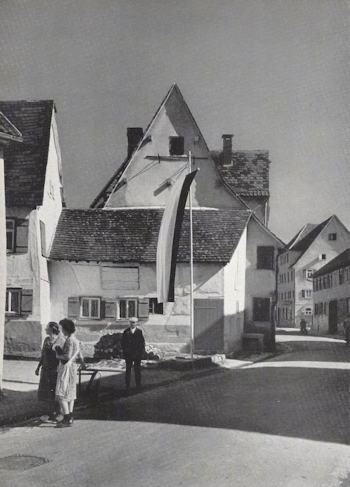 Firstsäulenhaus
