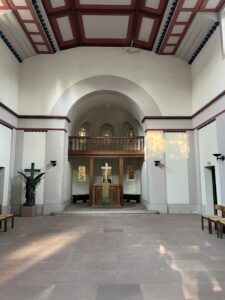 Aussegnungshalle innen